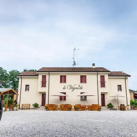 Alloggi Agrituristici Le Vignole ファームステイ